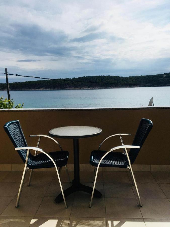 Meduza B&B Barbat na Rabu Luaran gambar