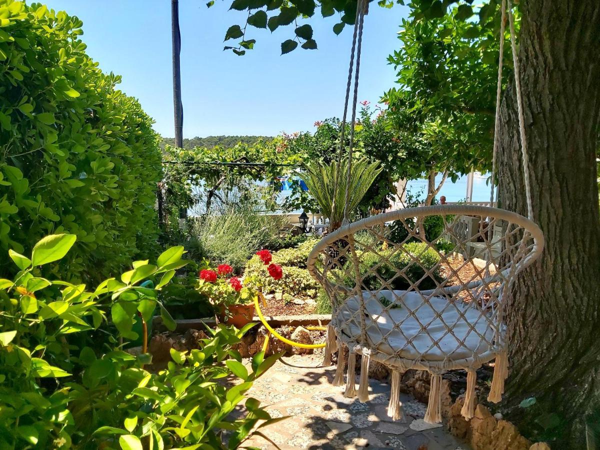 Meduza B&B Barbat na Rabu Luaran gambar