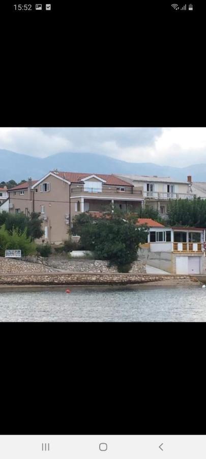 Meduza B&B Barbat na Rabu Luaran gambar